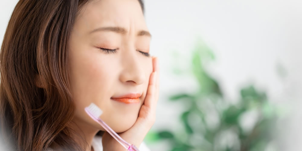歯がしみる知覚過敏の予防・治療法について