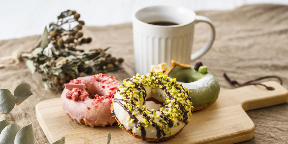 寝る前の飲食が歯に与える影響について