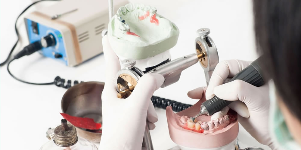 最優秀歯科技工士